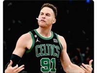 FB体育注册网址-关于篮球巨星的退役计划公布，球迷大呼不舍的信息