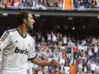 FB体育赛事-密尔沃基的寒夜，雄鹿爆冷负步行者，东决关键战的天平倾斜