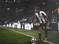 FB体育官方网站-弗拉霍维奇一剑封喉，英格兰稳如磐石终结荷兰悬念