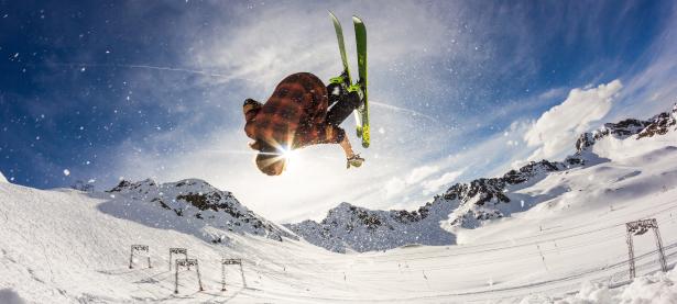 FB体育在线-澳网鏖战戴维斯杯，辛纳关键制胜，意大利网球的新篇章