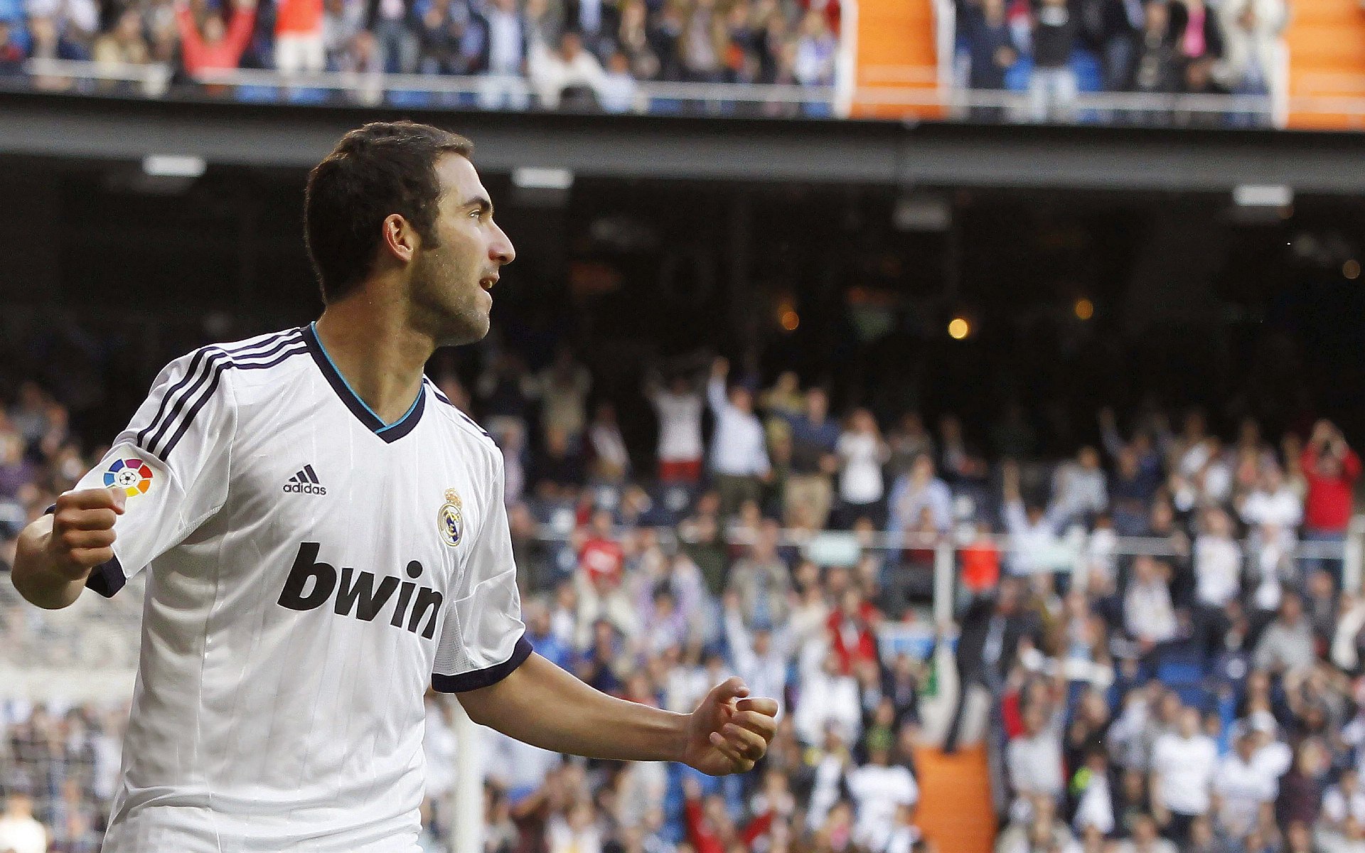 密尔沃基的寒夜，雄鹿爆冷负步行者，东决关键战的天平倾斜