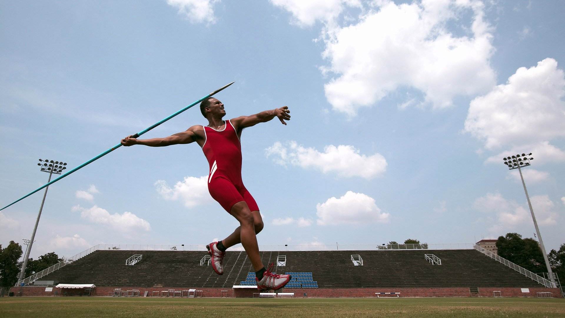 欧冠淘汰赛焦点战启示录,深圳队强势晋级的快船式胜利