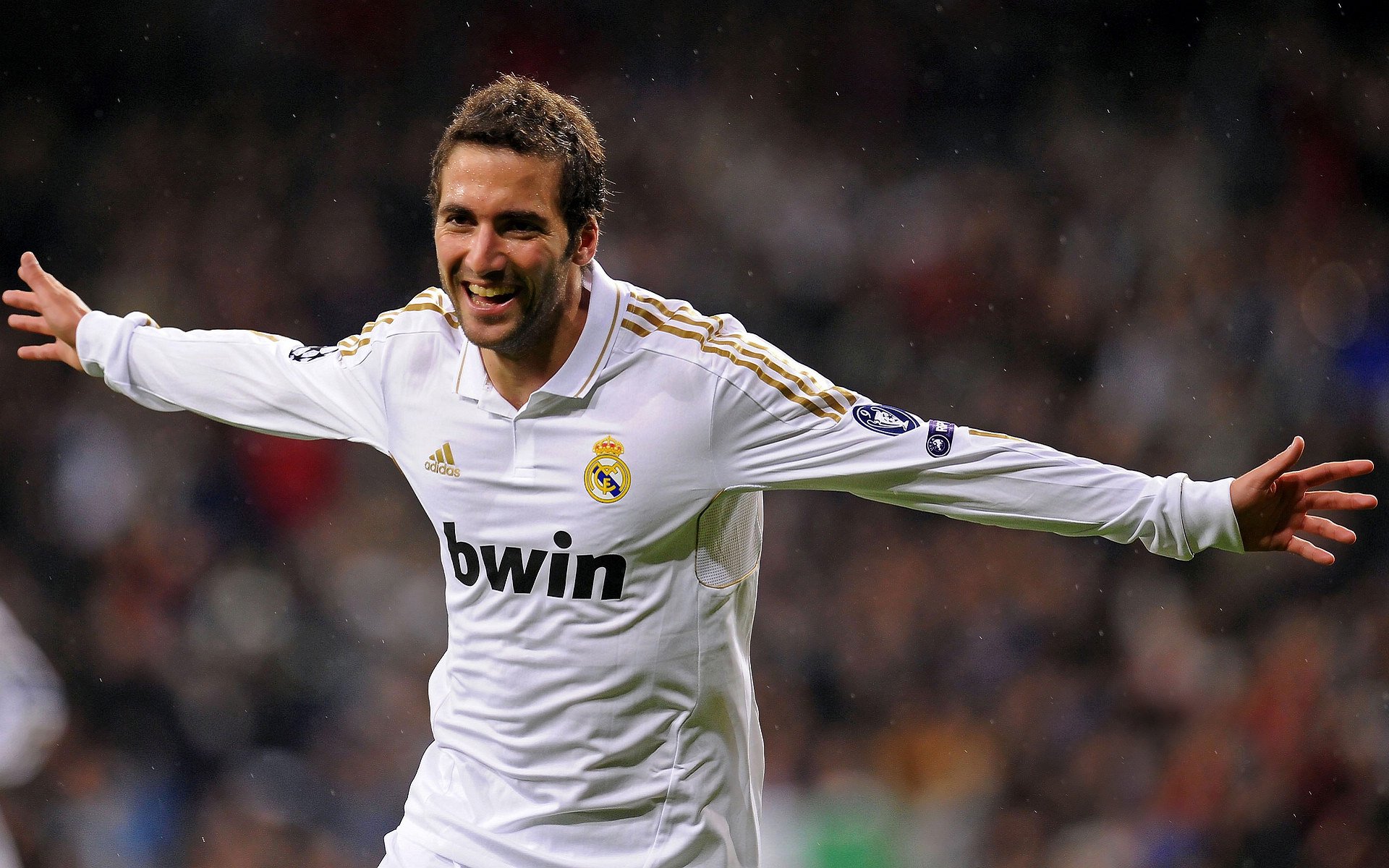 智利封锁国际米兰，范戴克如何统治全场，定义现代防守艺术