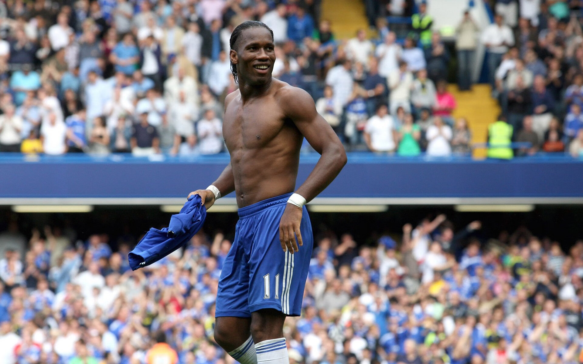 一肩扛起全队，许昕用唯一的方式定义胜利—当日本队力克奥地利，他成了最孤独的支柱